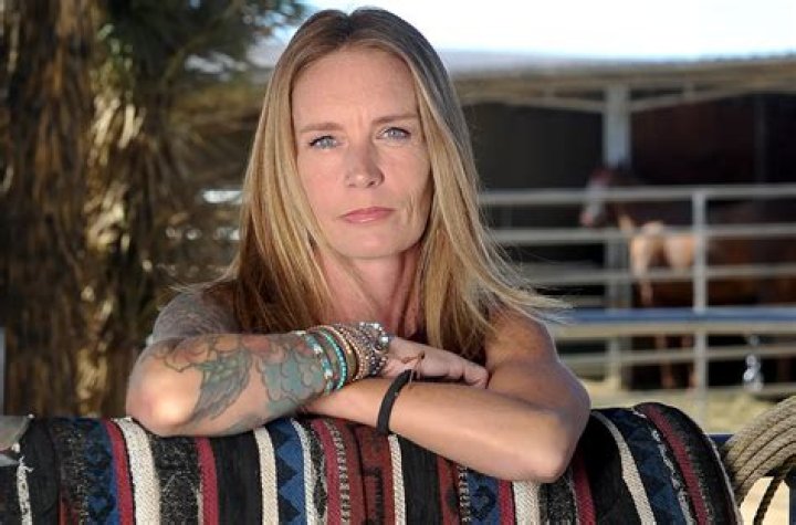 Kayti Edwards- Wiki, Age, Net Worth, Husband, Height, Career