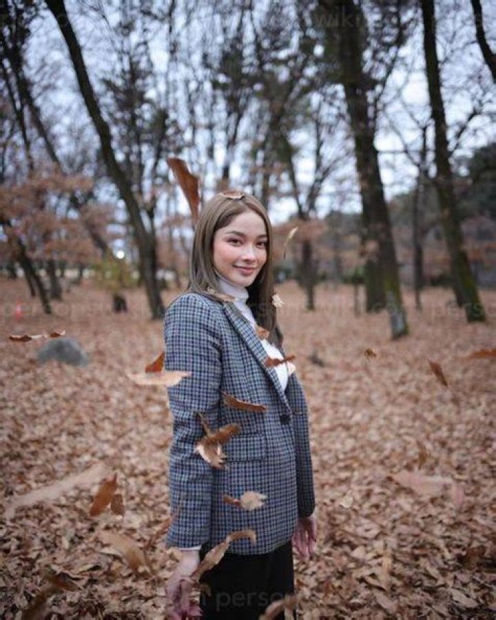 
Kazel Kinouchi- Wiki, Age, Height, Net Worth, Boyfriend, Ethnicity	