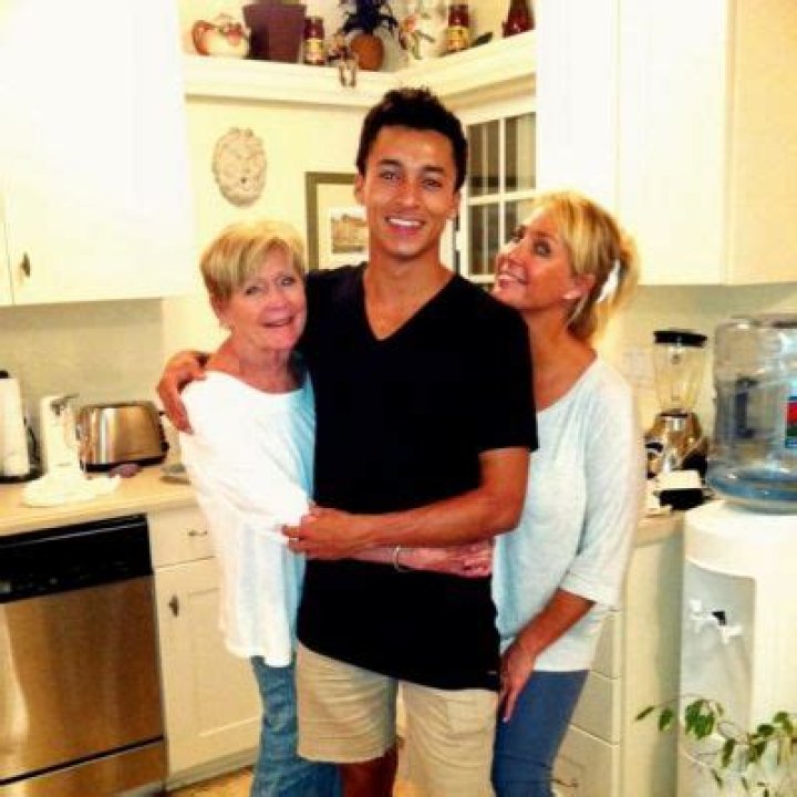 Kelle Huston- All About The Mother Of Kelle Huston