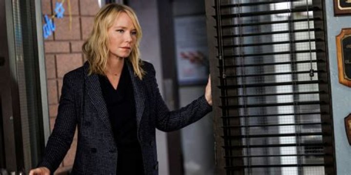 Who Is Kelli Giddish? Wiki, Age, Height, Husband, Net Worth, Ethnicity