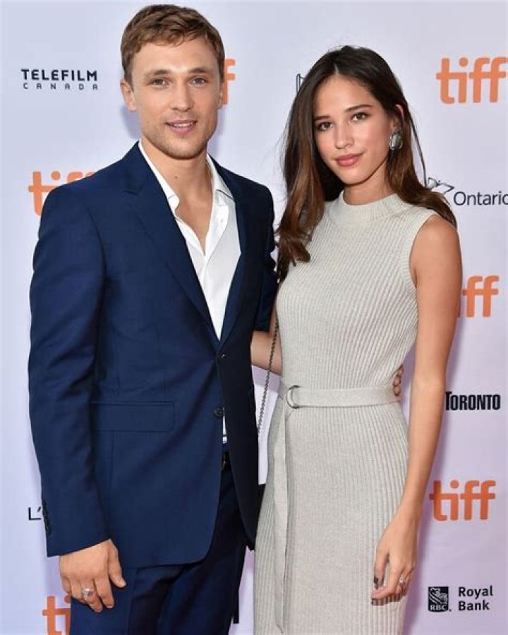 
Kelsey Asbille Husband: Who Is She Married? Explore Her Relationship With William Moseley	