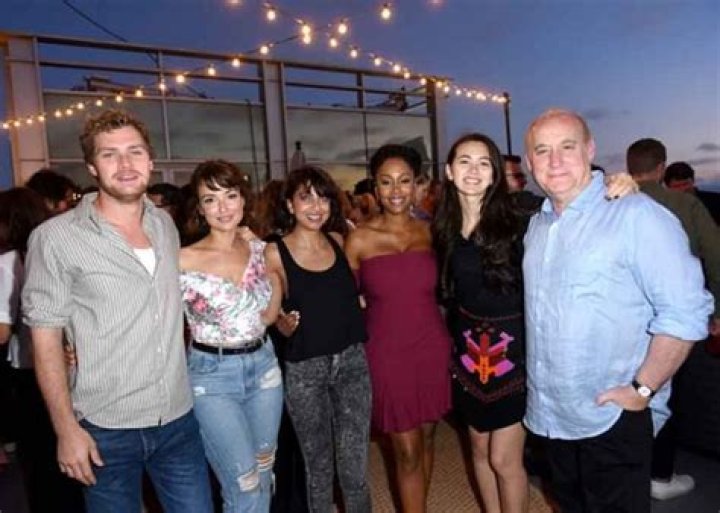 Who is Khnadya Skye? Wiki, Age, Height, Husband, Net Worth, Ethnicity