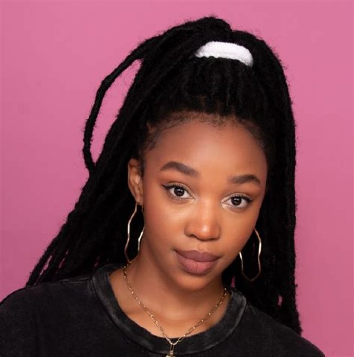 Khosi Ngema- Wiki, Age, Ethnicity, Boyfriend, Height, Net Worth, Career