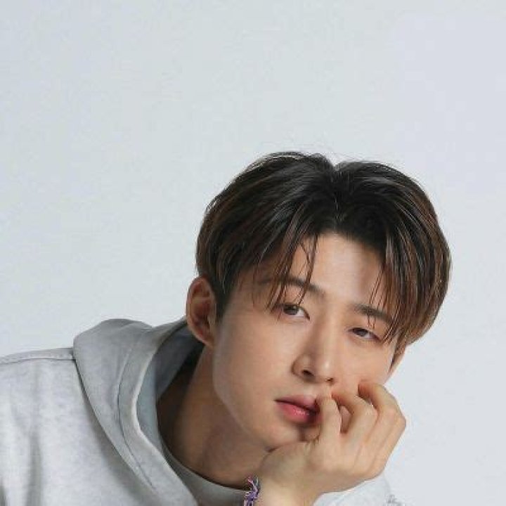 Kim Han-bin Wiki: Is He Dating Anyone? Relationship And Net Worth Details