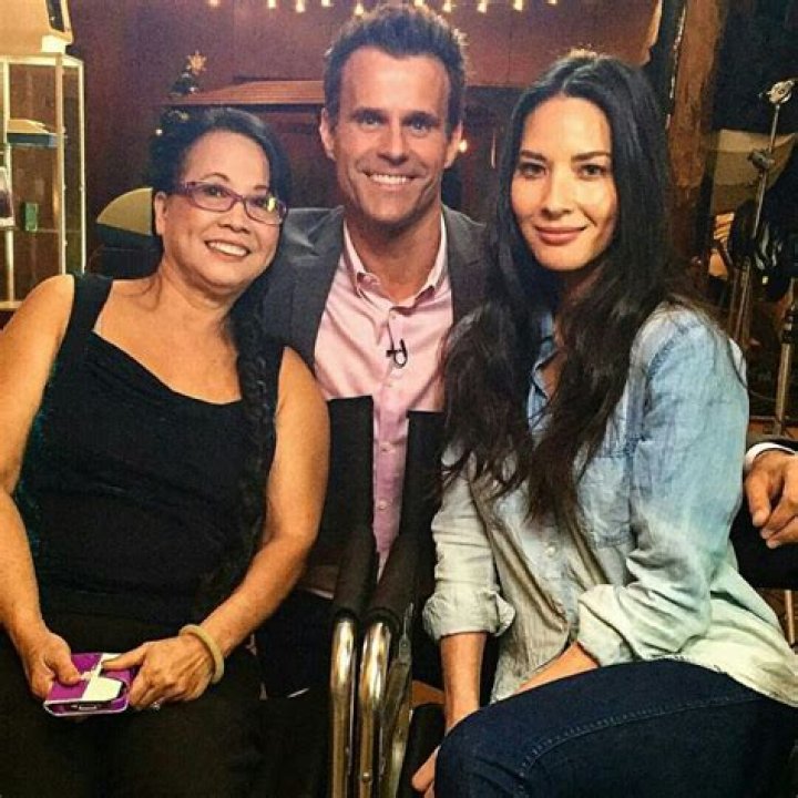 
Kim Munn- Age, Wiki, Husband, Daughter, Net Worth, Height, Education	