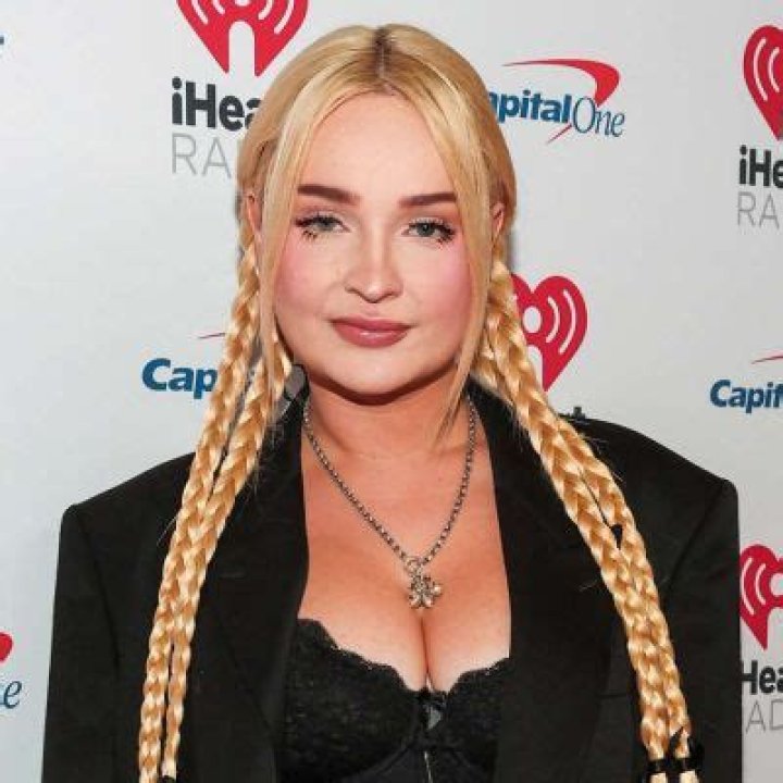 Kim Petras Wiki: Who Are Her Parents? Ethnicity And Net Worth Details