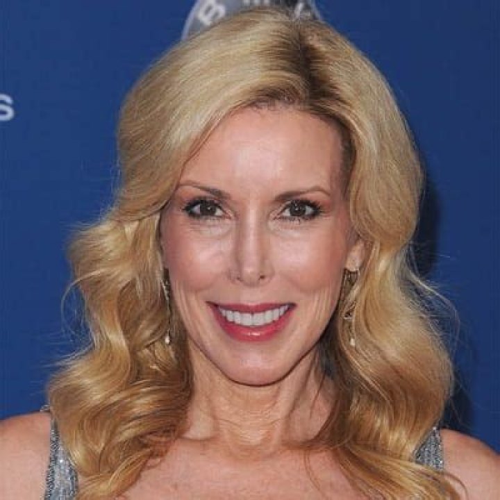 Kimberly Woolen- Wiki, Age, Height, Net Worth, Husband, Ethnicity