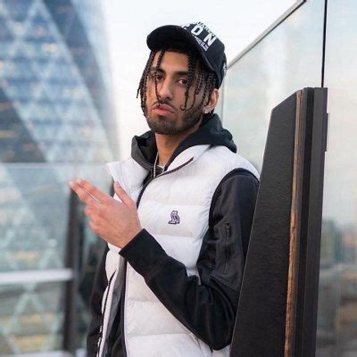 KOOMZ- Age, Girlfriend, Height, Net Worth, Nationality