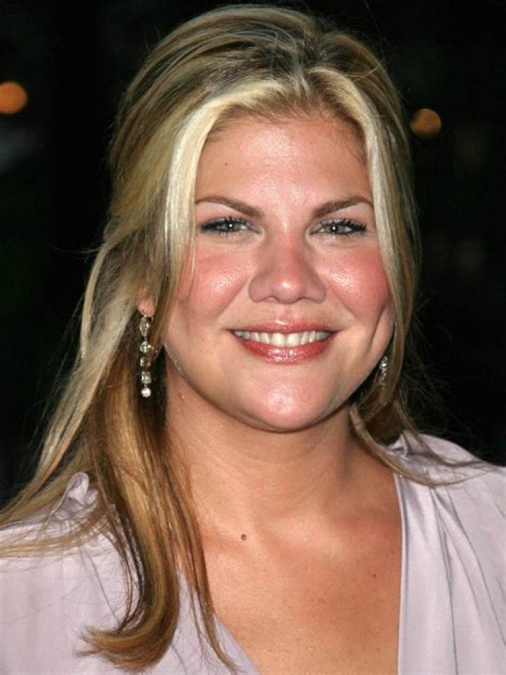 Kristen Johnston- Net Worth, Age, Nationality, Boyfriend, Height, Career