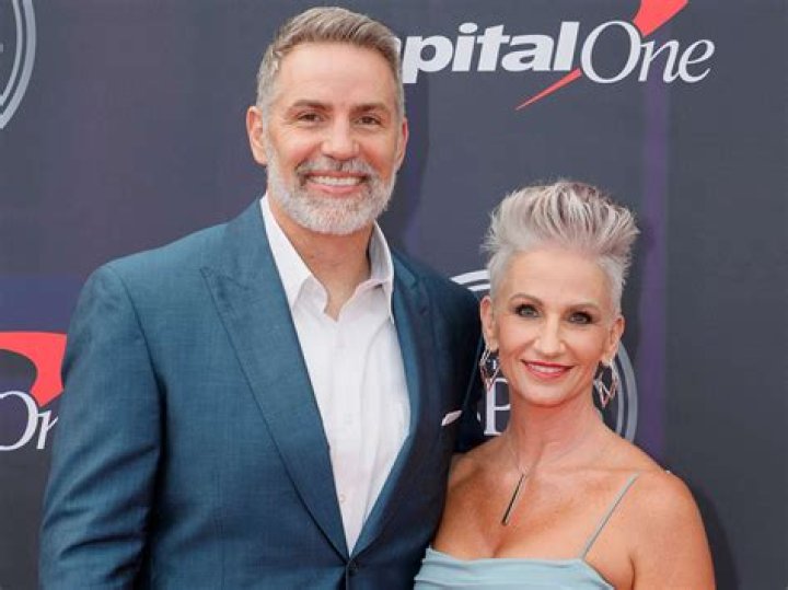 Who Is Kurt Warner? Wiki, Age, Height, Wife, Net Worth, Ethnicity, Career