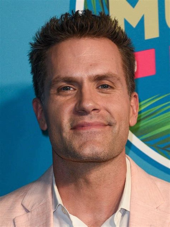 Kyle Brandt- Wiki, Age, Height, Net Worth, Wife, Ethnicity