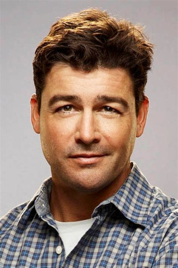 Kyle Chandler- Bio, Wiki, Age, Height, Net Worth, Relationship, Career