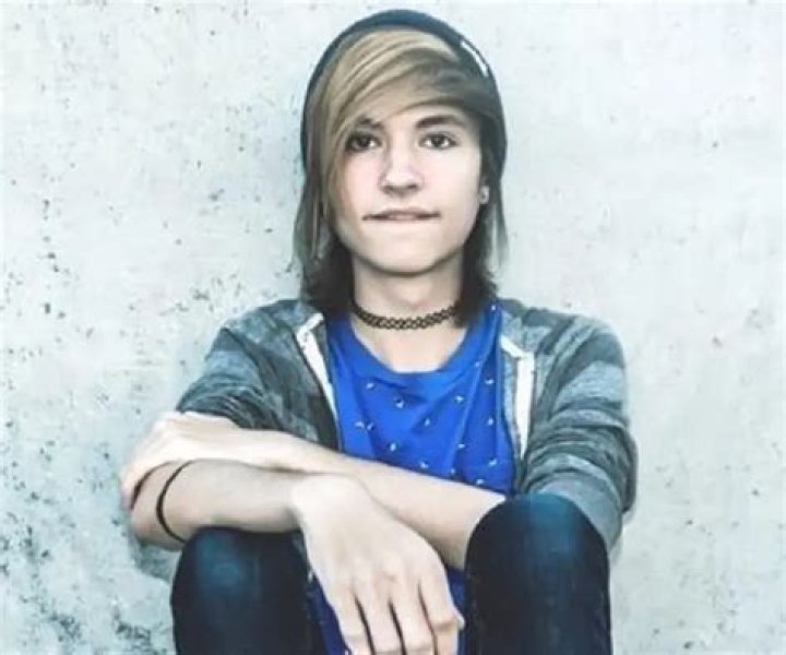 Kyle David Hall- Age, Girlfriend, Net Worth, Height, Ethnicity