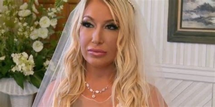 Lacey Whitlow- Net Worth, Husband, Plastic Surgery, Age, Height