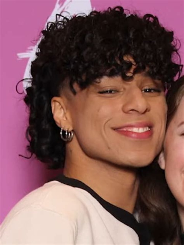 Larray- Biography, Age, Dating, Height, Net Worth, Instagram