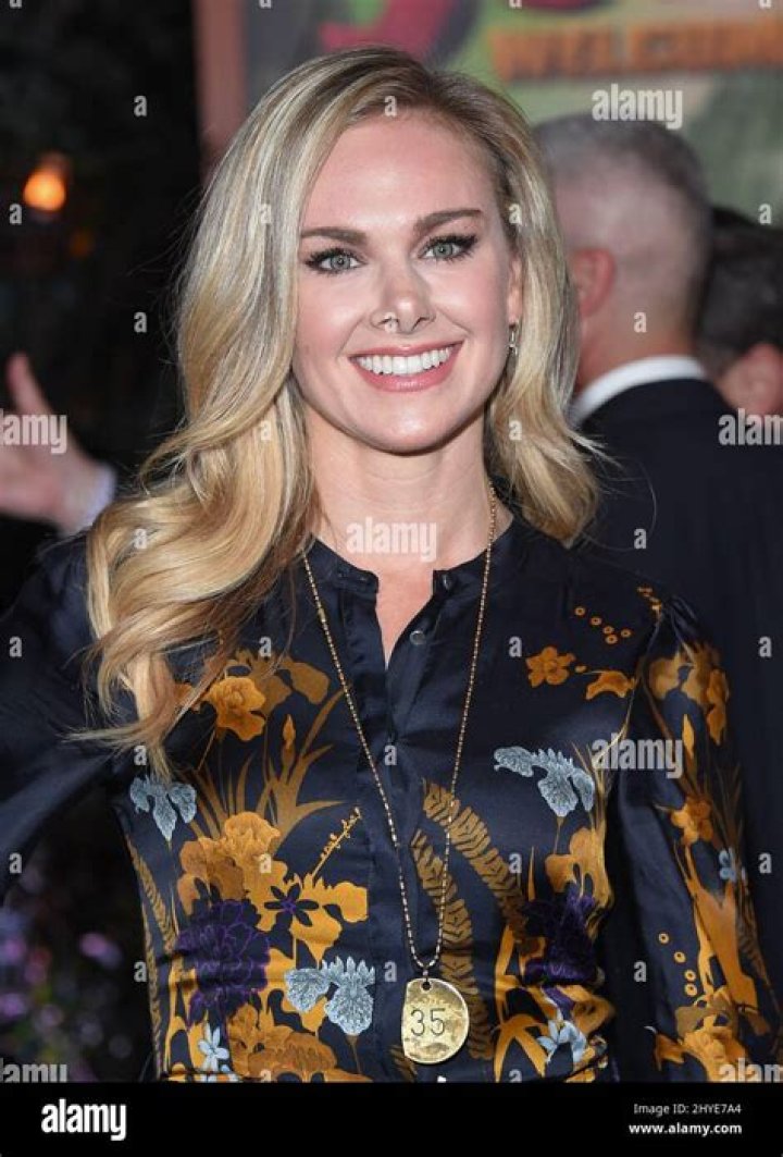 Laura Bell Bundy- Wiki, Bio, Age, Height, Career, Net Worth