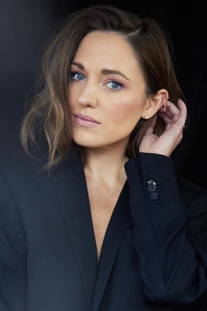 Laura Osnes- Wiki, Age, Height, Net Worth, Husband, Ethnicity