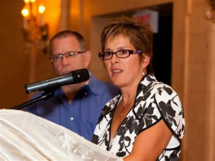 Laurel Cariou- Wiki, Age, Wife, Ethnicity, Net Worth, Height, Career