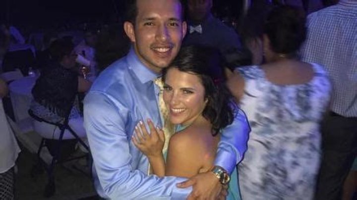 Lauren Comeau- Wiki, Age, Height, Net Worth, Boyfriend, Ethnicity