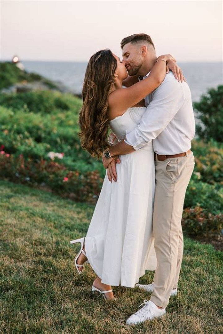 Lauren Kearns- Age, Boyfriend, Net Worth, Height, Ethnicity