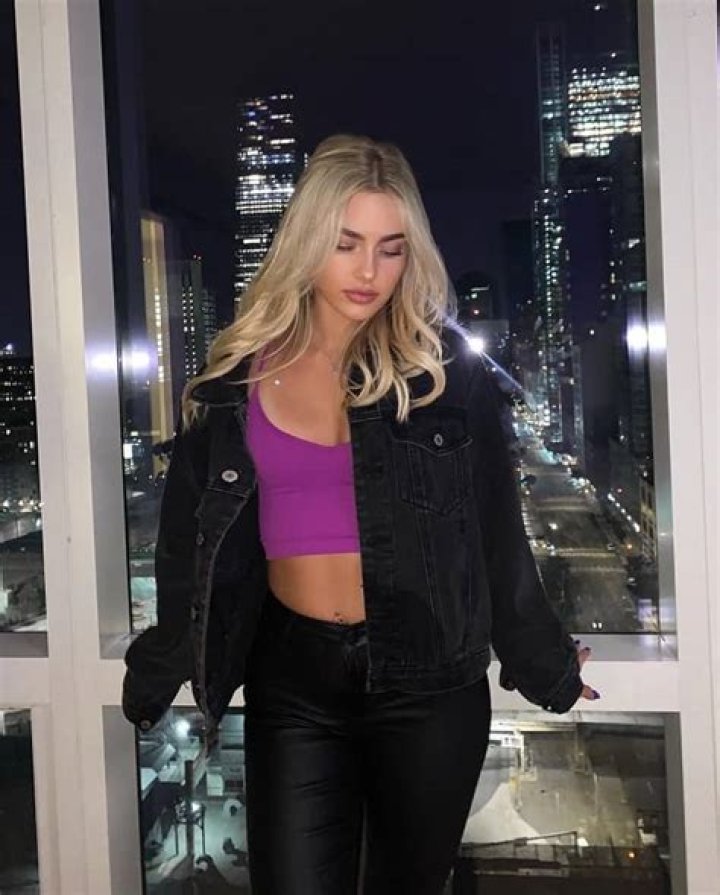 Lea Goldstein- Wiki, Age, Ethnicity, Boyfriend, Height, Net Worth, Career