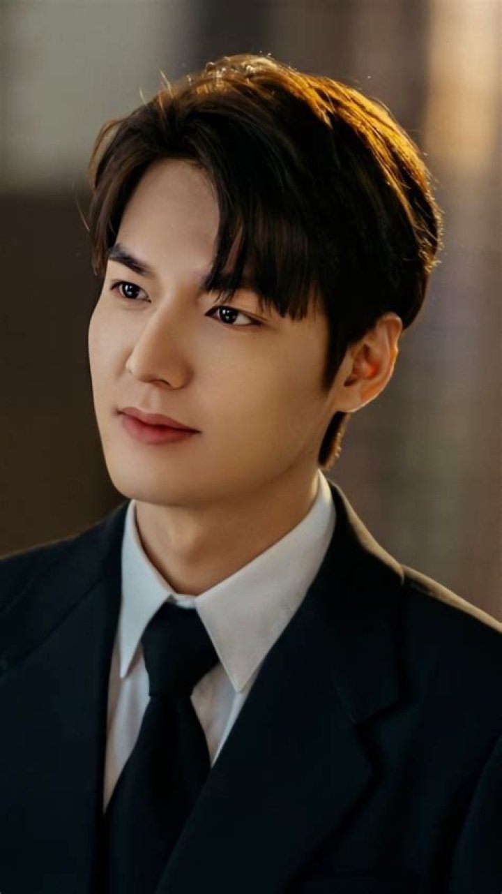 Lee Min Ho- Bio, Age, Height, Net Worth, Wife, Marriage