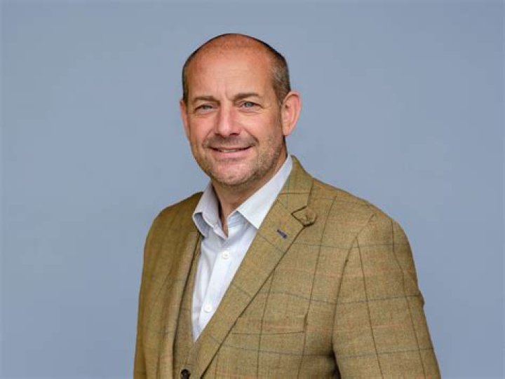 Lee Simms- Age, Height, Net Worth, Boyfriend, Career, Nationality