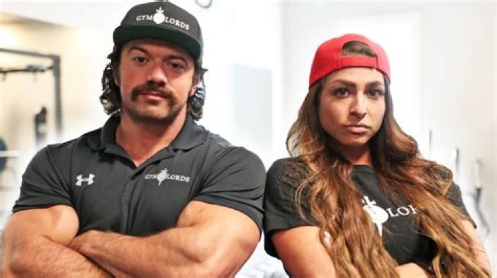 
Leila Hormozi- Wiki, Net Worth, Age, Height, Husband	