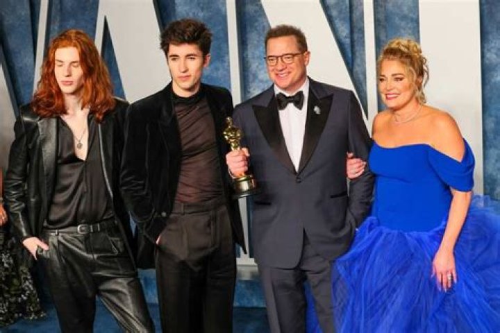 Leland Francis Fraser- Age, Net Worth, Girlfriend, Height, Ethnicity, Career