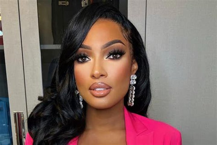 
Lesa Milan- Wiki, Age, Boyfriend, Ethnicity, Height, Career, Net Worth	