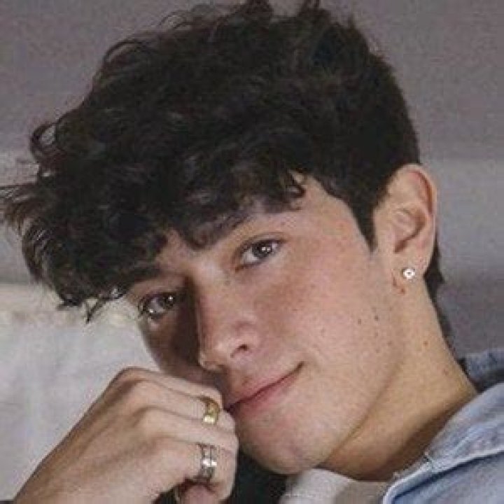 Levi Underhill- Wiki, Age, Height, Net Worth, Girlfriend, Ethnicity