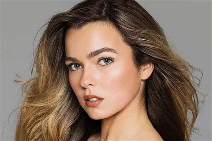 Lexie Elston- Age, Height, Net Worth, Boyfriend, Nationality