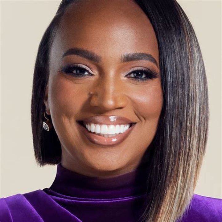 Lia Dias- Wiki, Age, Husband, Ethnicity, Net Worth, Height