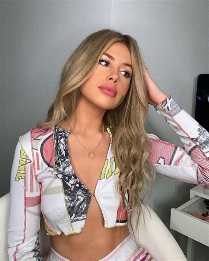 Liana Jade- Net Worth, Bio, Age, Boyfriend, Height, Nationality, Career