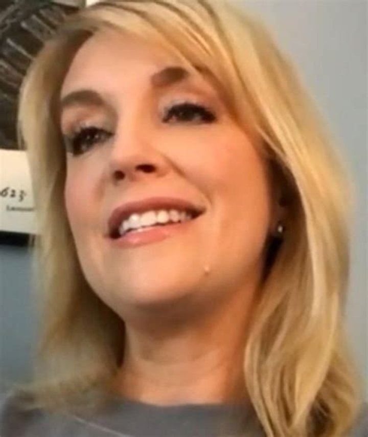 Lisa Clark- Wiki, Age, Ethnicity, Husband, Height, Net Worth, Career