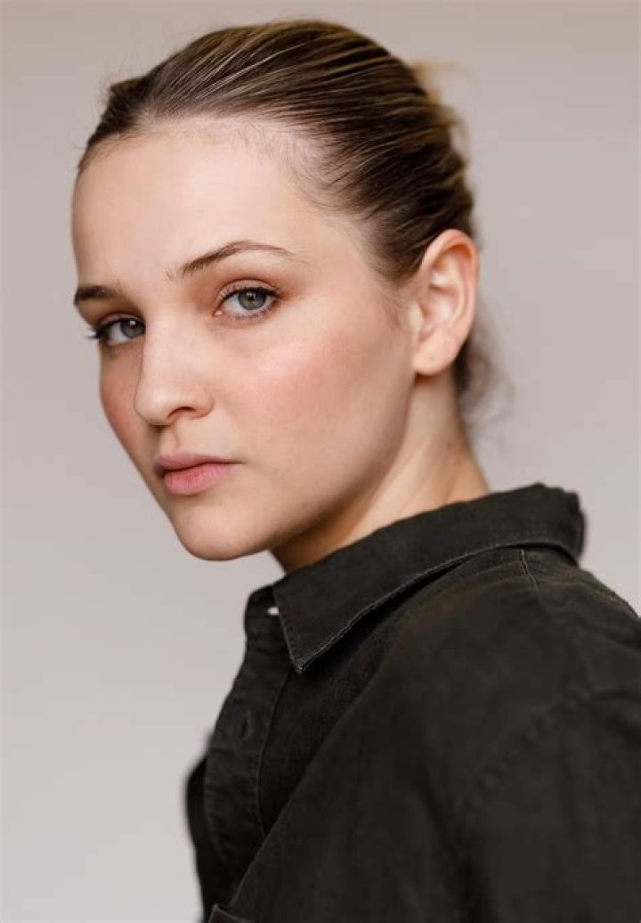 Lisa Vicari- Wiki, Age, Height, Net Worth, Boyfriend, Ethnicity