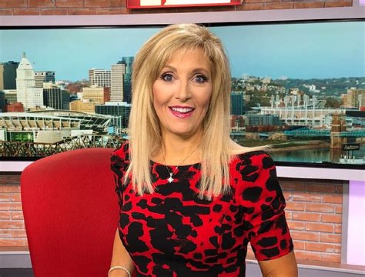 Liz Bonis- Bio, Age, Height, Net Worth, Husband, Marriage