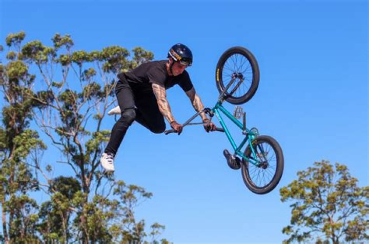 Logan Martin- Net Worth, Age, Bio, Wife, Children, Height, Ethnicity