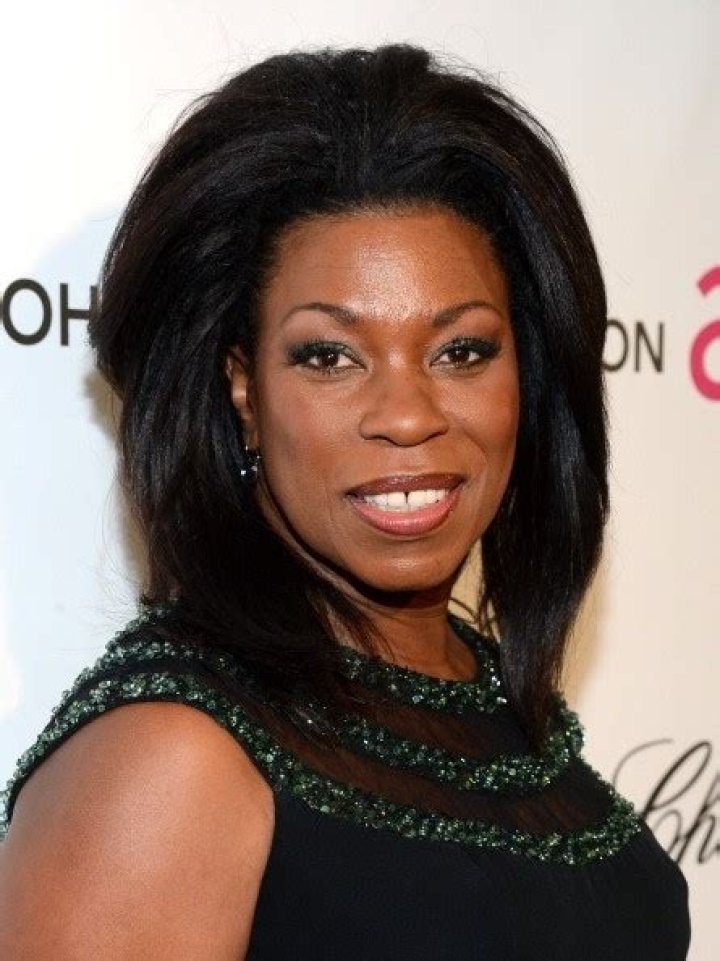 
Lorraine Toussaint- Wiki, Age, Height, Net Worth, Husband, Ethnicity	