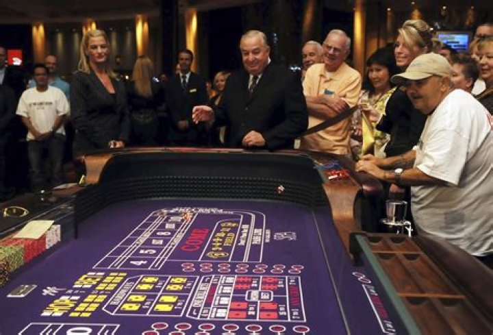 Who is Louis DeNaples? Wiki, Age, Height, Wife, Net Worth, Ethnicity