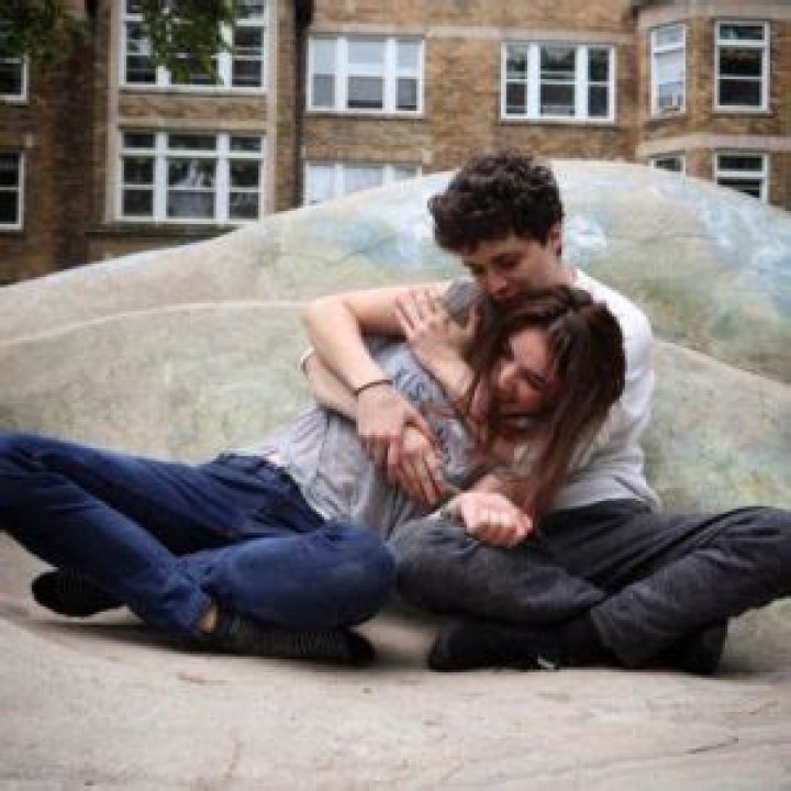 Lucas Jade Zumann Joins His Girlfriend In The Bathroom To Compose Her Own Spanish Song