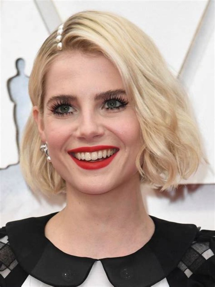Lucy Boynton- Wiki, Biography, Age, Height, Net Worth, Boyfriend