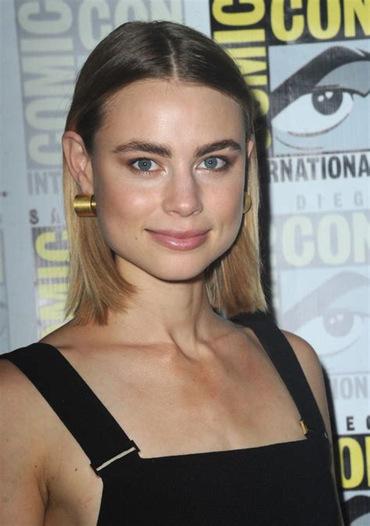 Lucy Fry- Wiki, Age, Height, Net Worth, Husband, Marriage