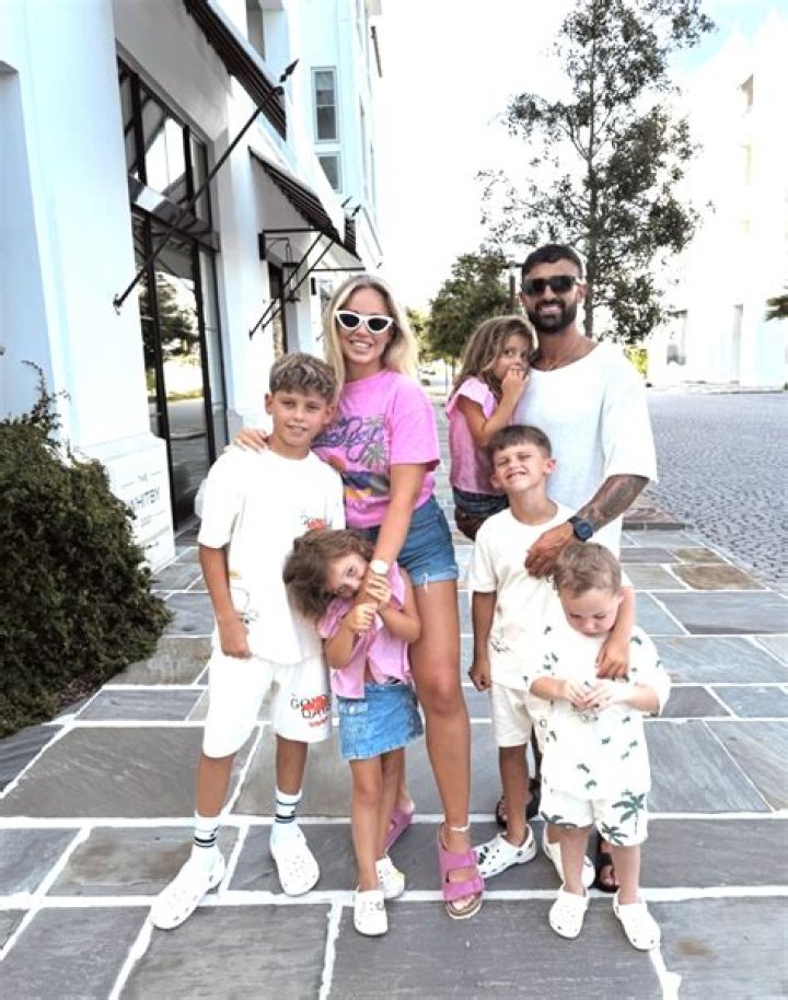 Lucy Jessica Carter- Age, Net Worth, Height, Boyfriend, Nationality