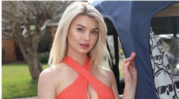 Lucy Robson- Net Worth, Wiki, Age, Ethnicity, Boyfriend, Height, Career