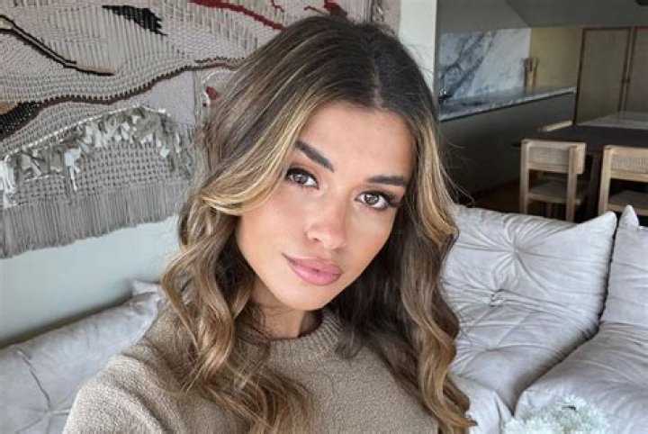 Luisinha Oliveira- Wiki, Age, Net Worth, Boyfriend, Dating, Height