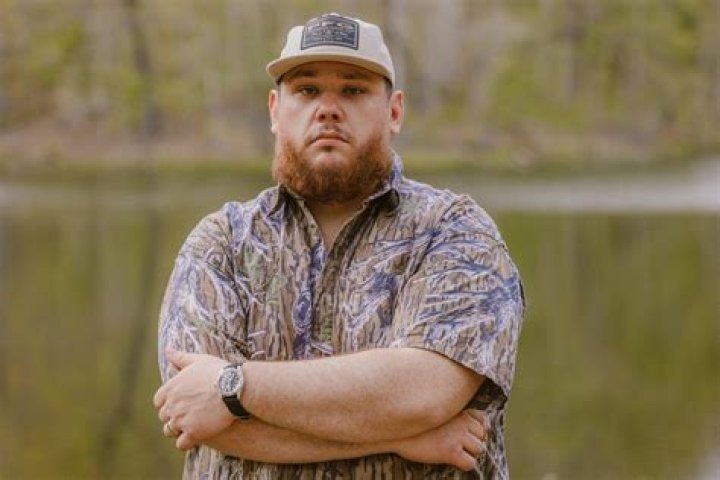 Luke Combs- Wiki, Age, Height, Ethnicity, Wife, Net Worth, Career