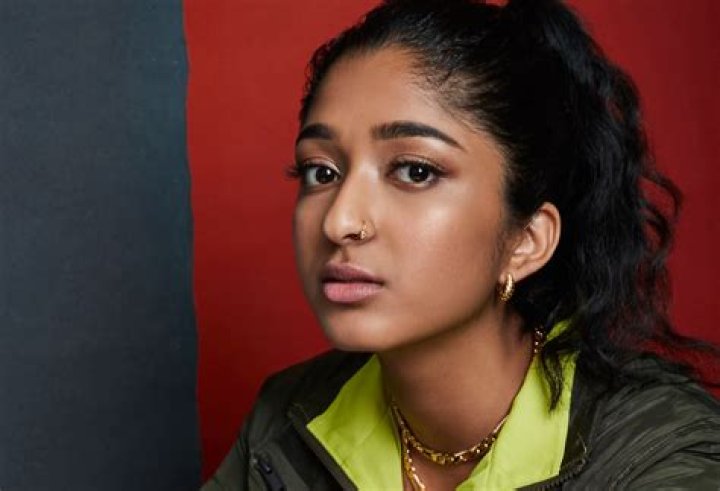 Maitreyi Ramakrishnan- Age, Wiki, Net Worth, Boyfriend, Ethnicity, Height, Career