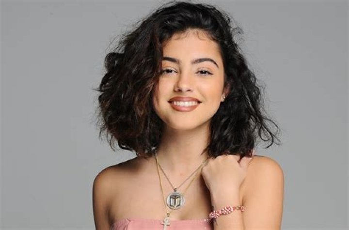 Malu Trevejo- Net worth, Age, Bio, Height, Boyfriend, Career & Facts