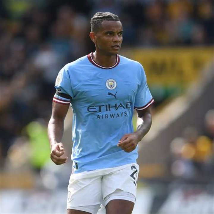 Manuel Akanji – Wiki, Age, Wife, Net Worth, Ethnicity, Height, Career